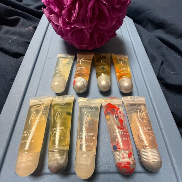 Caboodles Cream and Yellow Lip Balm Gloss #7 - Picture 1 of 1